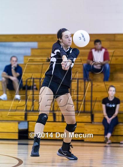 Thumbnail 3 in Robinson @ Berkeley Prep photogallery.