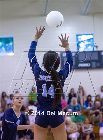 Thumbnail 2 in Robinson @ Berkeley Prep photogallery.