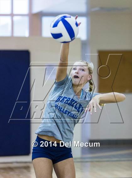 Thumbnail 1 in Robinson @ Berkeley Prep photogallery.
