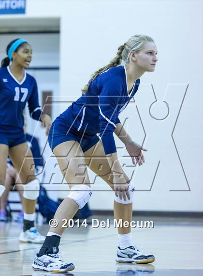 Thumbnail 2 in Robinson @ Berkeley Prep photogallery.