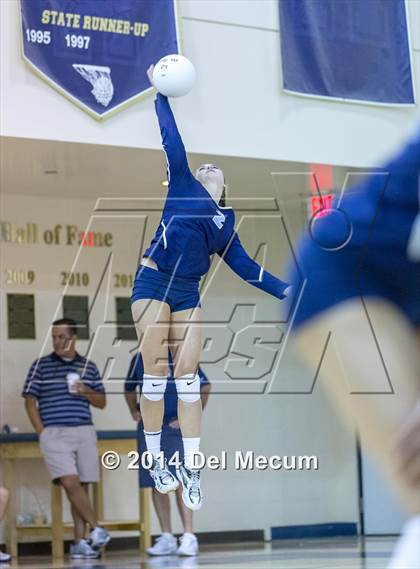 Thumbnail 3 in Robinson @ Berkeley Prep photogallery.