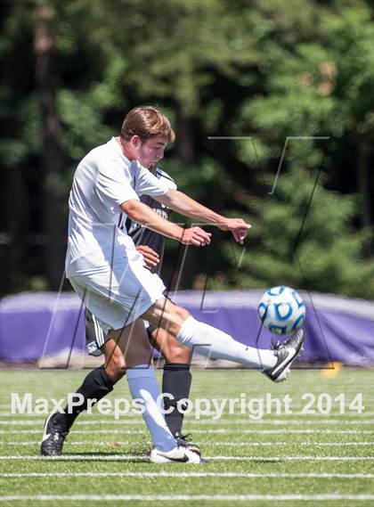 Thumbnail 1 in Hickory vs Broad Run (VHSL 5A Semifinal Playoff) photogallery.