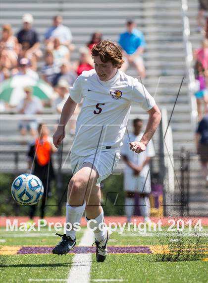 Thumbnail 3 in Hickory vs Broad Run (VHSL 5A Semifinal Playoff) photogallery.
