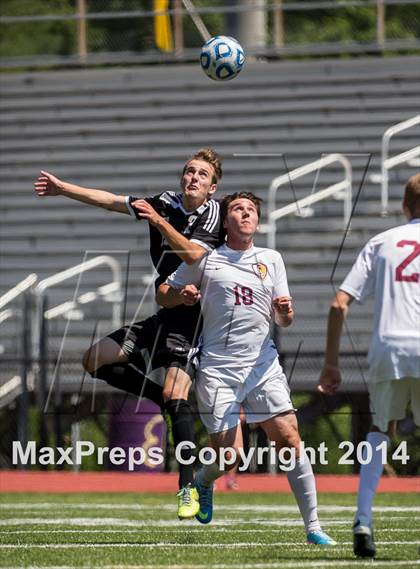 Thumbnail 1 in Hickory vs Broad Run (VHSL 5A Semifinal Playoff) photogallery.