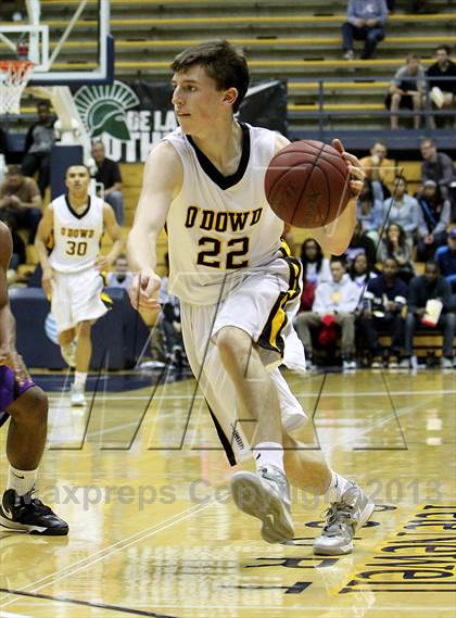 Thumbnail 1 in Sacramento vs. Bishop O'Dowd (Martin Luther King Classic) photogallery.