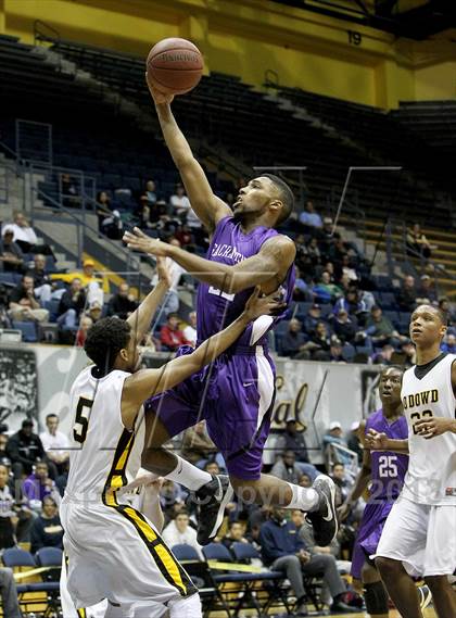 Thumbnail 3 in Sacramento vs. Bishop O'Dowd (Martin Luther King Classic) photogallery.