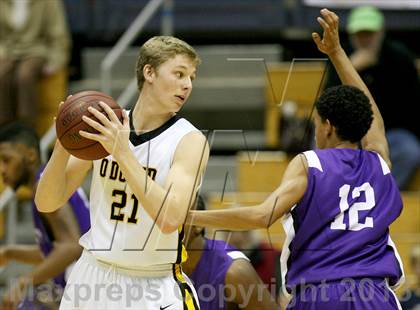 Thumbnail 3 in Sacramento vs. Bishop O'Dowd (Martin Luther King Classic) photogallery.