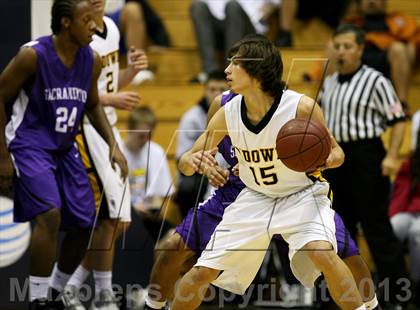 Thumbnail 1 in Sacramento vs. Bishop O'Dowd (Martin Luther King Classic) photogallery.