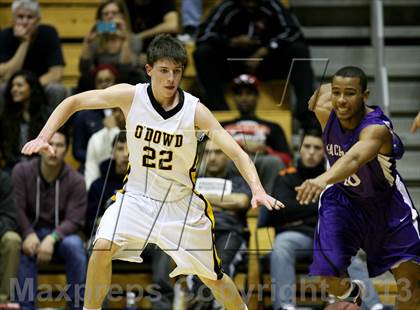 Thumbnail 1 in Sacramento vs. Bishop O'Dowd (Martin Luther King Classic) photogallery.