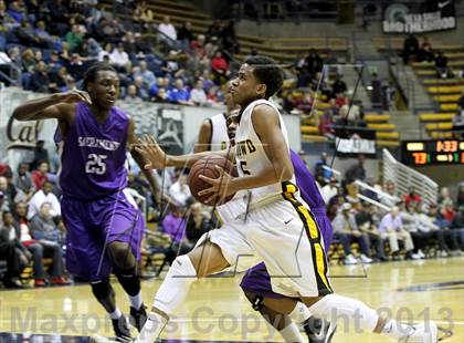 Thumbnail 1 in Sacramento vs. Bishop O'Dowd (Martin Luther King Classic) photogallery.