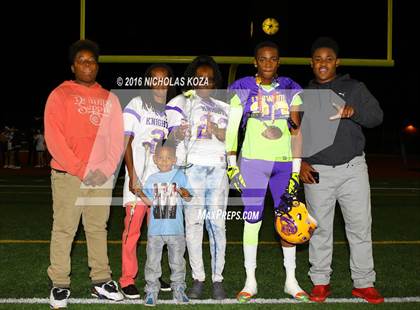 Thumbnail 2 in Warren vs. Lynwood photogallery.