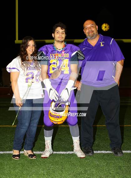 Thumbnail 2 in Warren vs. Lynwood photogallery.