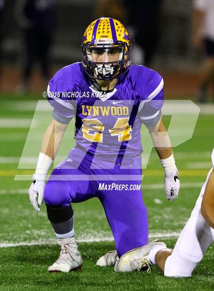 Thumbnail 3 in Warren vs. Lynwood photogallery.
