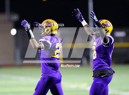 Thumbnail 1 in Warren vs. Lynwood photogallery.