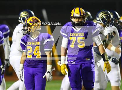 Thumbnail 1 in Warren vs. Lynwood photogallery.