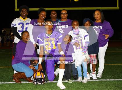 Thumbnail 3 in Warren vs. Lynwood photogallery.