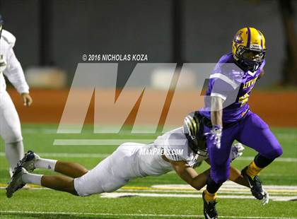 Thumbnail 1 in Warren vs. Lynwood photogallery.
