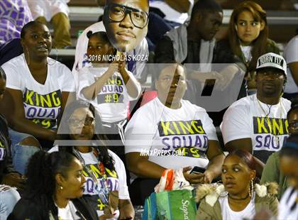Thumbnail 1 in Warren vs. Lynwood photogallery.