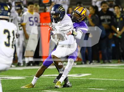 Thumbnail 1 in Warren vs. Lynwood photogallery.