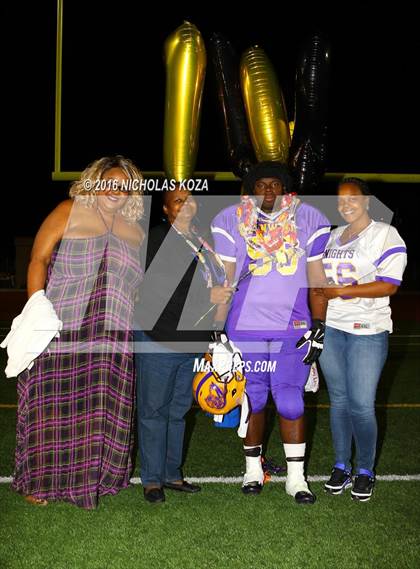 Thumbnail 1 in Warren vs. Lynwood photogallery.