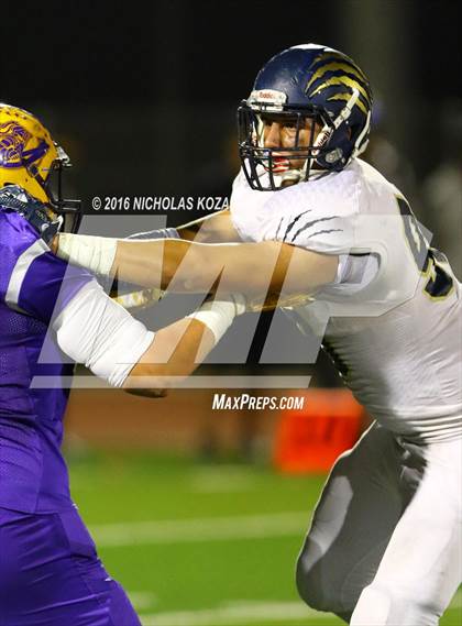Thumbnail 1 in Warren vs. Lynwood photogallery.