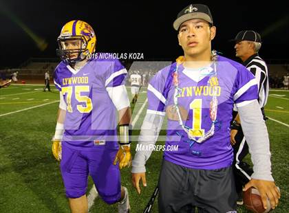 Thumbnail 3 in Warren vs. Lynwood photogallery.