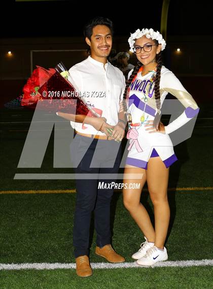 Thumbnail 3 in Warren vs. Lynwood photogallery.