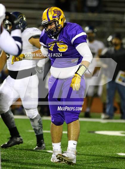 Thumbnail 3 in Warren vs. Lynwood photogallery.