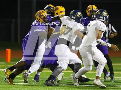 Thumbnail 3 in Warren vs. Lynwood photogallery.