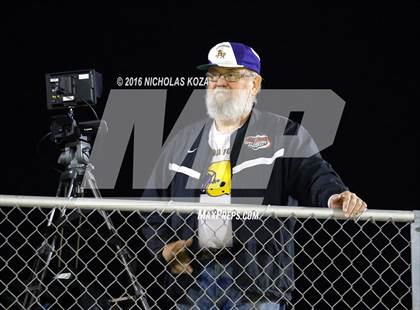 Thumbnail 2 in Warren vs. Lynwood photogallery.
