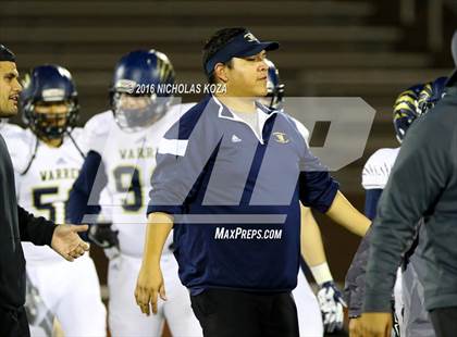 Thumbnail 2 in Warren vs. Lynwood photogallery.