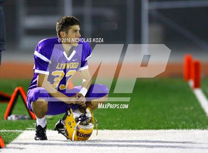 Thumbnail 2 in Warren vs. Lynwood photogallery.