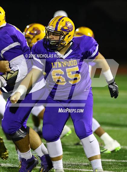 Thumbnail 2 in Warren vs. Lynwood photogallery.