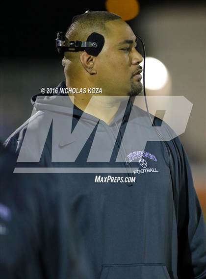 Thumbnail 2 in Warren vs. Lynwood photogallery.