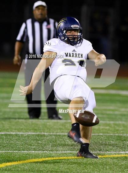 Thumbnail 3 in Warren vs. Lynwood photogallery.