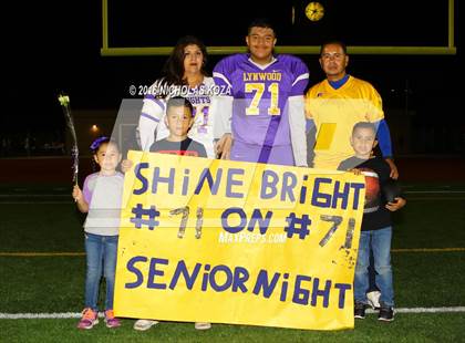 Thumbnail 1 in Warren vs. Lynwood photogallery.