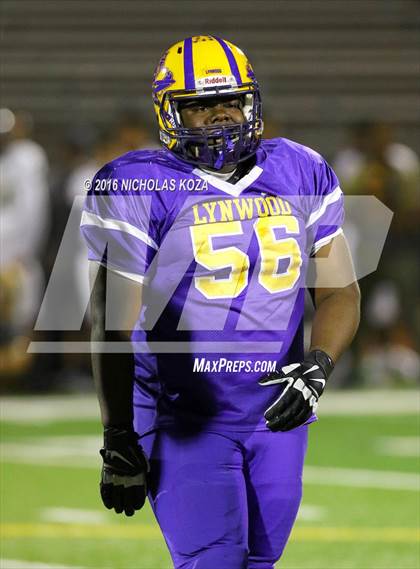 Thumbnail 2 in Warren vs. Lynwood photogallery.