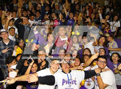 Thumbnail 2 in Warren vs. Lynwood photogallery.