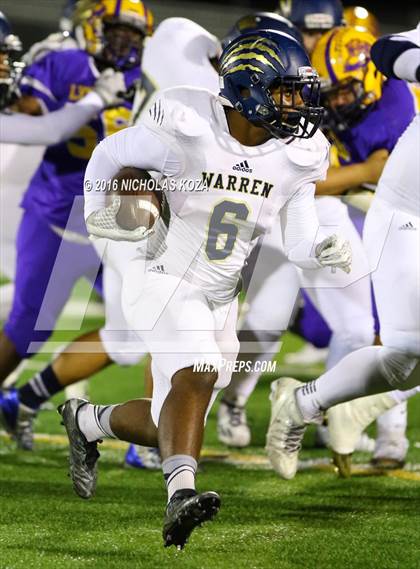Thumbnail 3 in Warren vs. Lynwood photogallery.