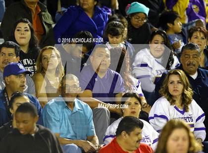 Thumbnail 2 in Warren vs. Lynwood photogallery.
