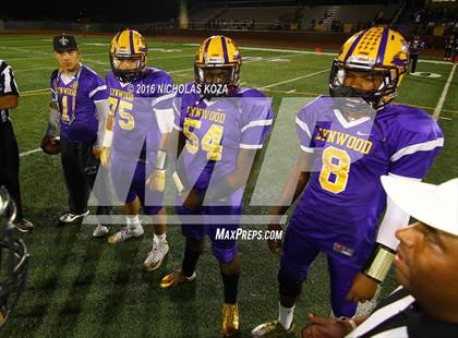 Thumbnail 2 in Warren vs. Lynwood photogallery.