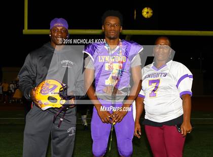 Thumbnail 2 in Warren vs. Lynwood photogallery.