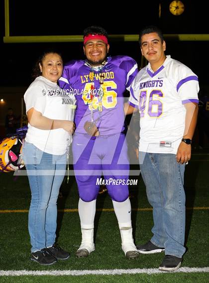 Thumbnail 3 in Warren vs. Lynwood photogallery.