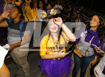 Thumbnail 2 in Warren vs. Lynwood photogallery.