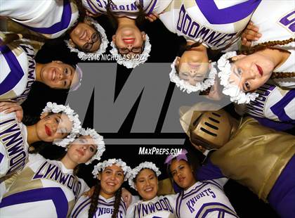 Thumbnail 2 in Warren vs. Lynwood photogallery.