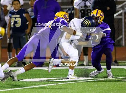Thumbnail 3 in Warren vs. Lynwood photogallery.
