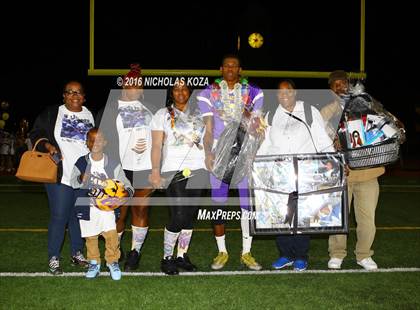 Thumbnail 2 in Warren vs. Lynwood photogallery.