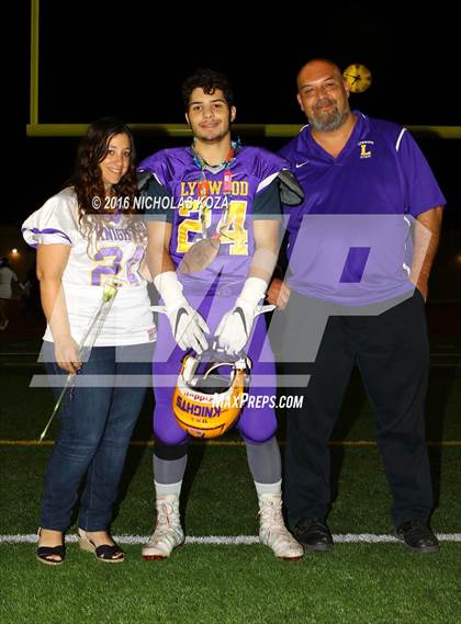 Thumbnail 1 in Warren vs. Lynwood photogallery.