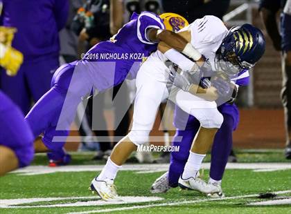 Thumbnail 1 in Warren vs. Lynwood photogallery.
