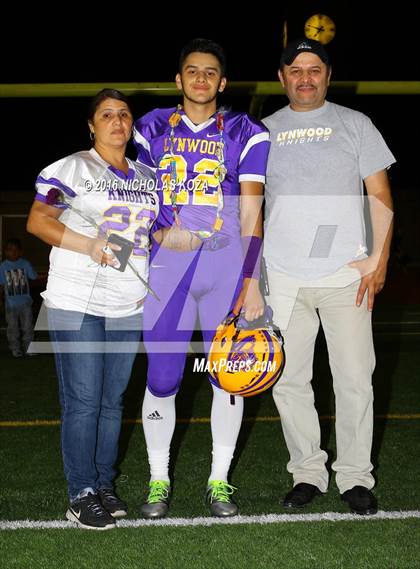 Thumbnail 1 in Warren vs. Lynwood photogallery.